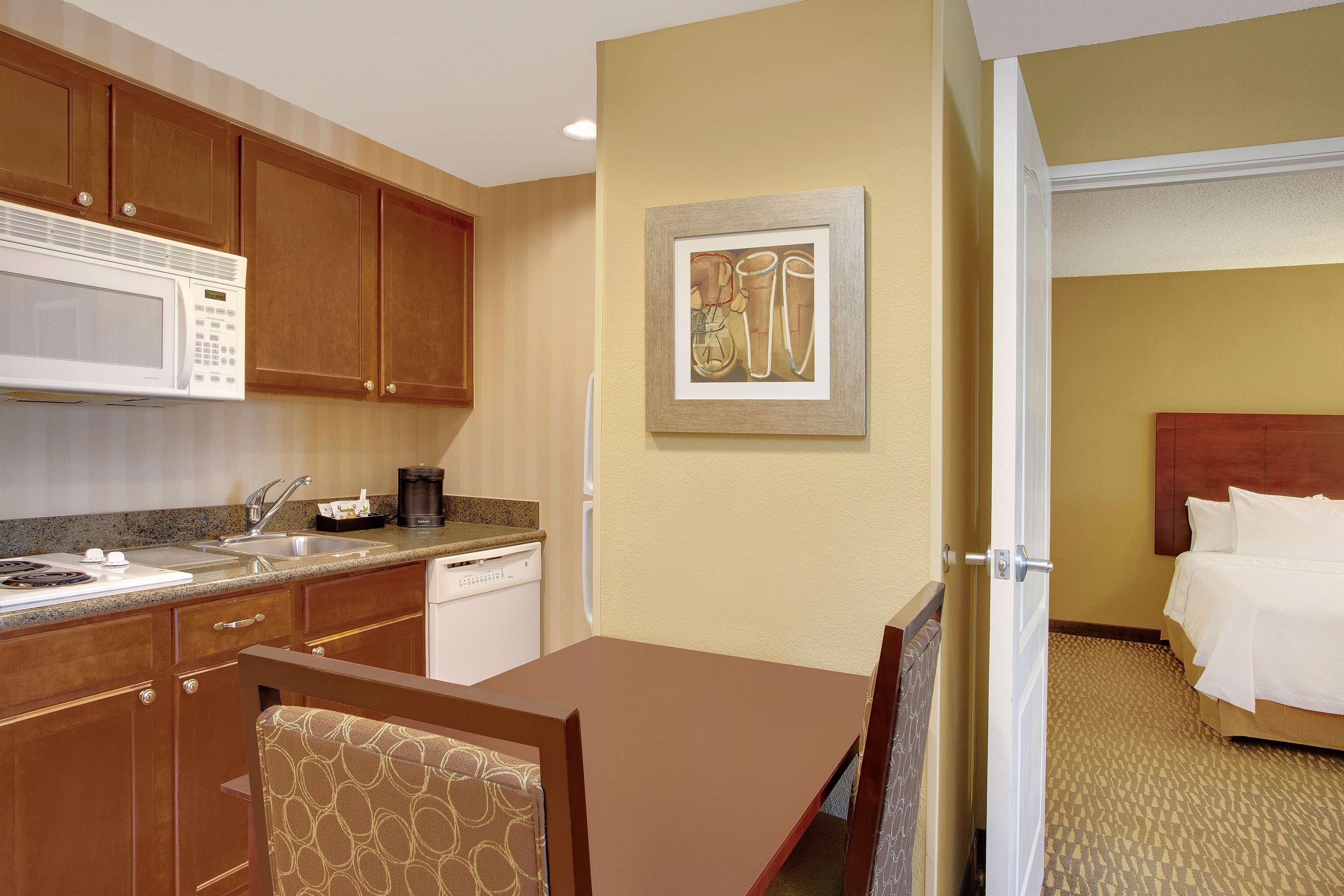 Homewood Suites By Hilton Tampa-Brandon Esterno foto